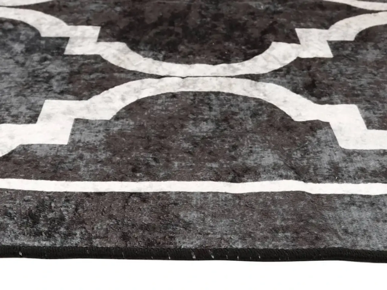 Billede 6 - Gulvtæppe 160×230 cm - vaskbart, sort og hvidt geometrisk mønster