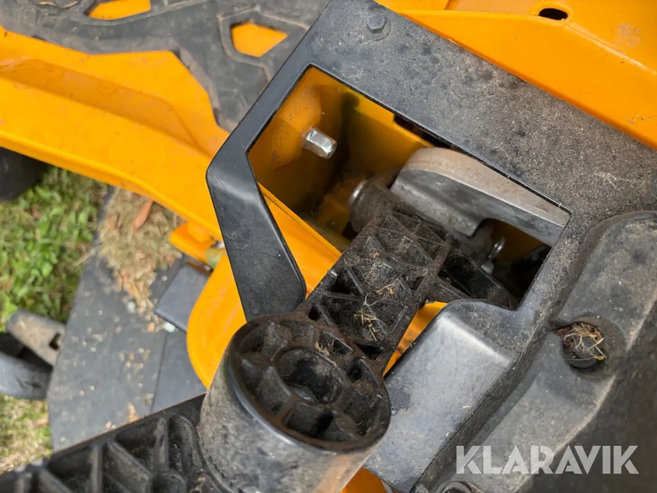 Billede 12 - Græsslåmaskine Cub Cadet X275 Ultima