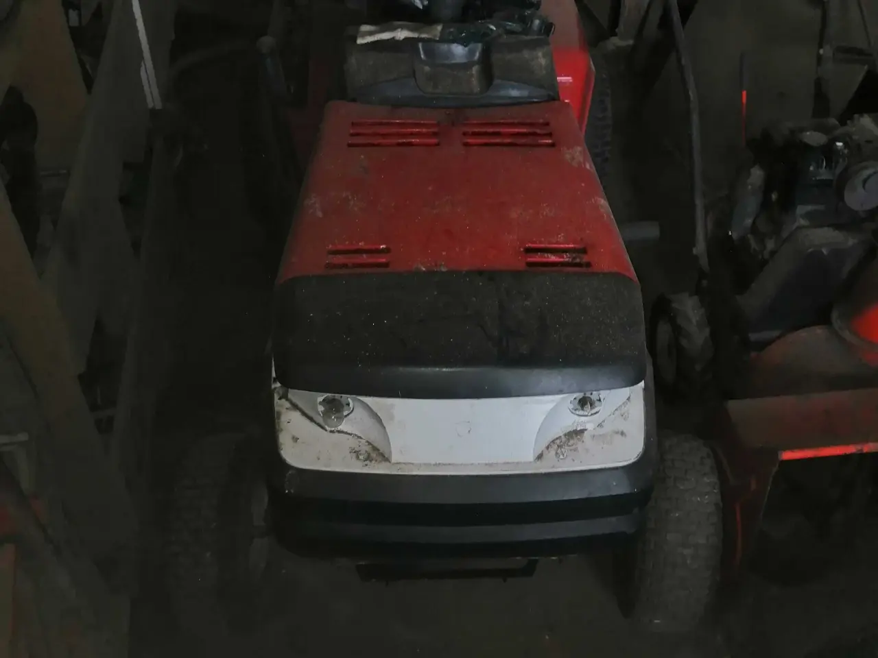 Billede 1 - Havetraktor med klippebord. 