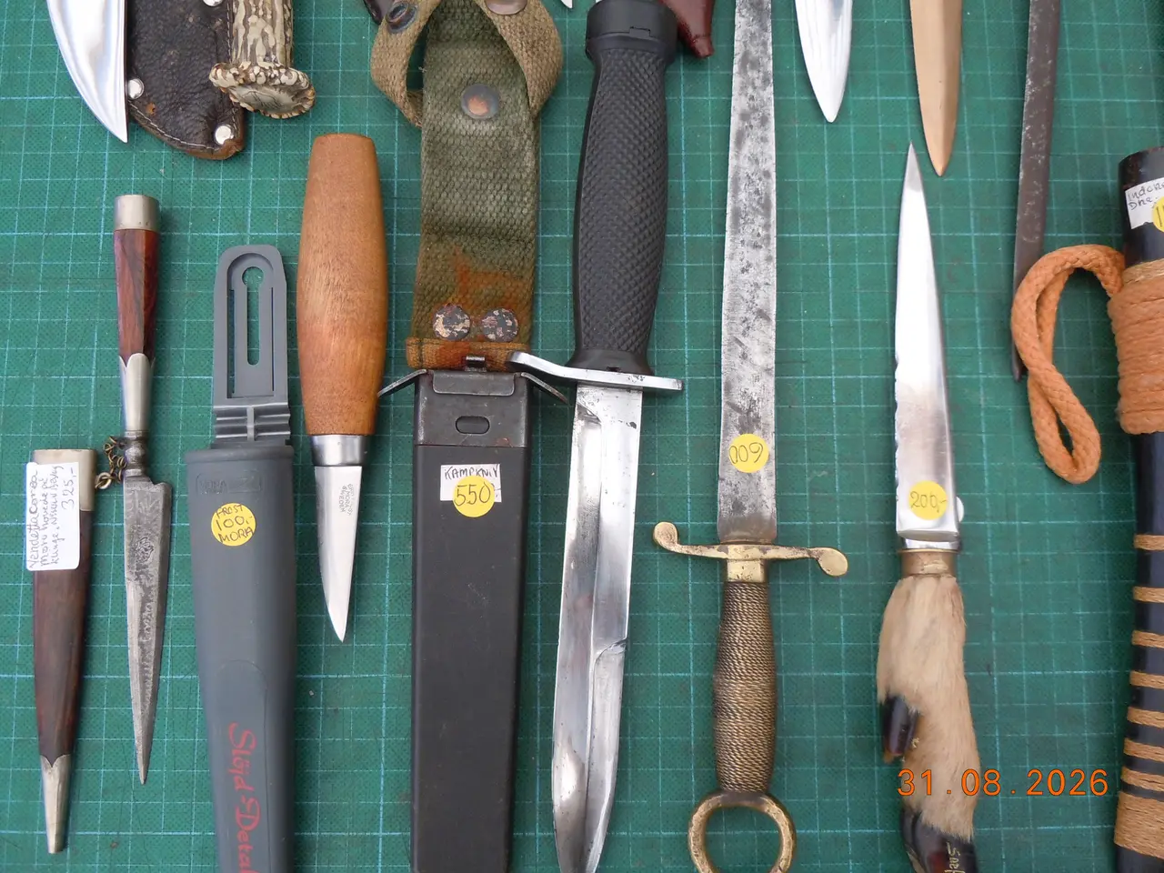 Billede 14 - Dolke, bajonetter og knive, forskellige typer.