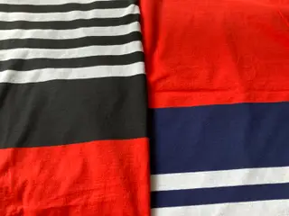 2 stk. T-shirt stof, rød-blå-hvid og rød-sort-hvid