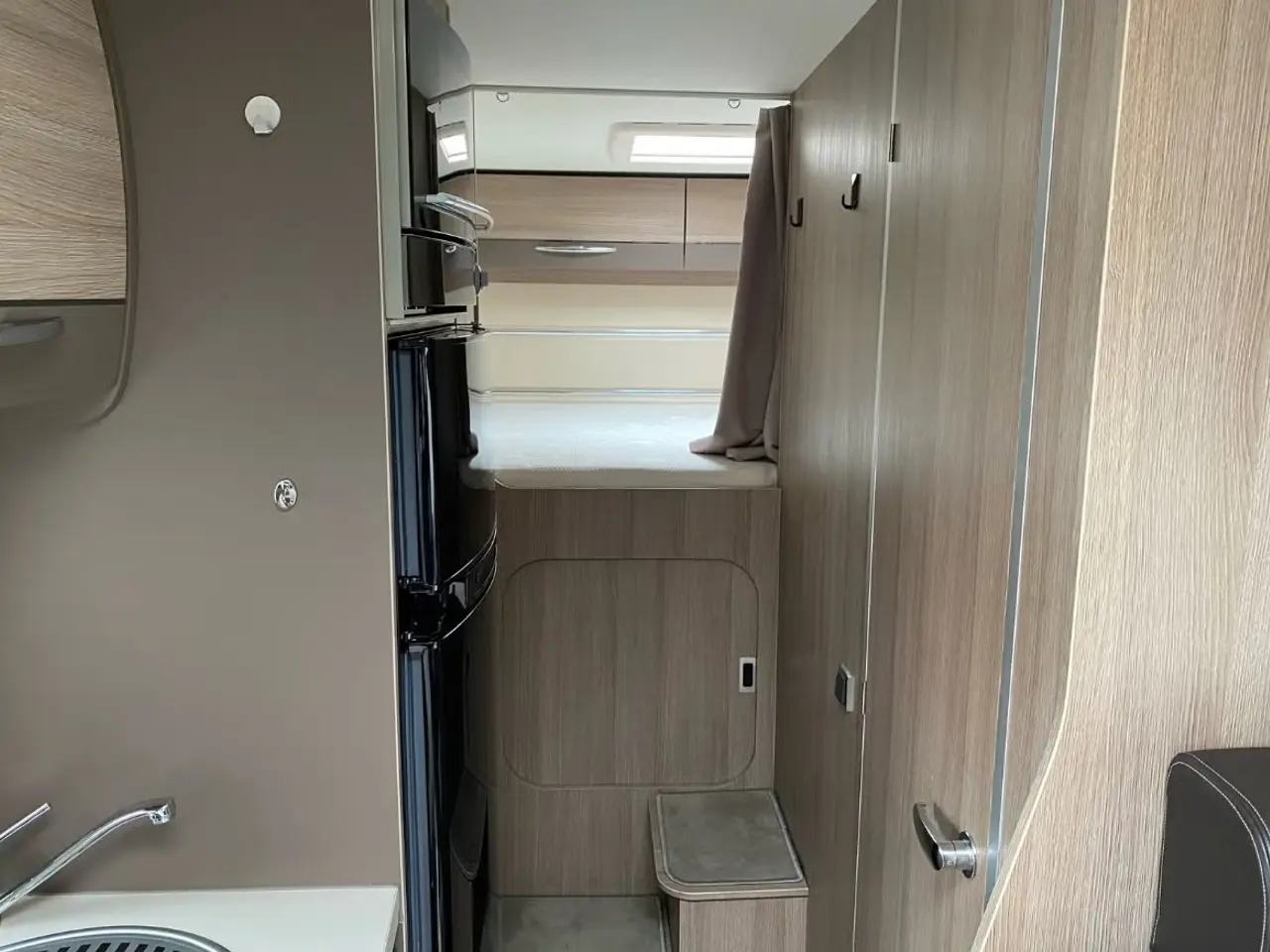 Billede 7 - Ford/Chausson 6-Selers autocamper m. solceller