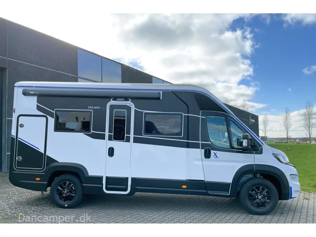 Billede 1 - 2024 - Chausson X650 Exclusive line   TILBUDSPRIS kr. 924.900,- SPAR kr. 25.000,- Stor Lounge og siddegruppe, sænkeseng, stor garage, Artic-, Connect-, Tilbehørs- og Safetypakke,