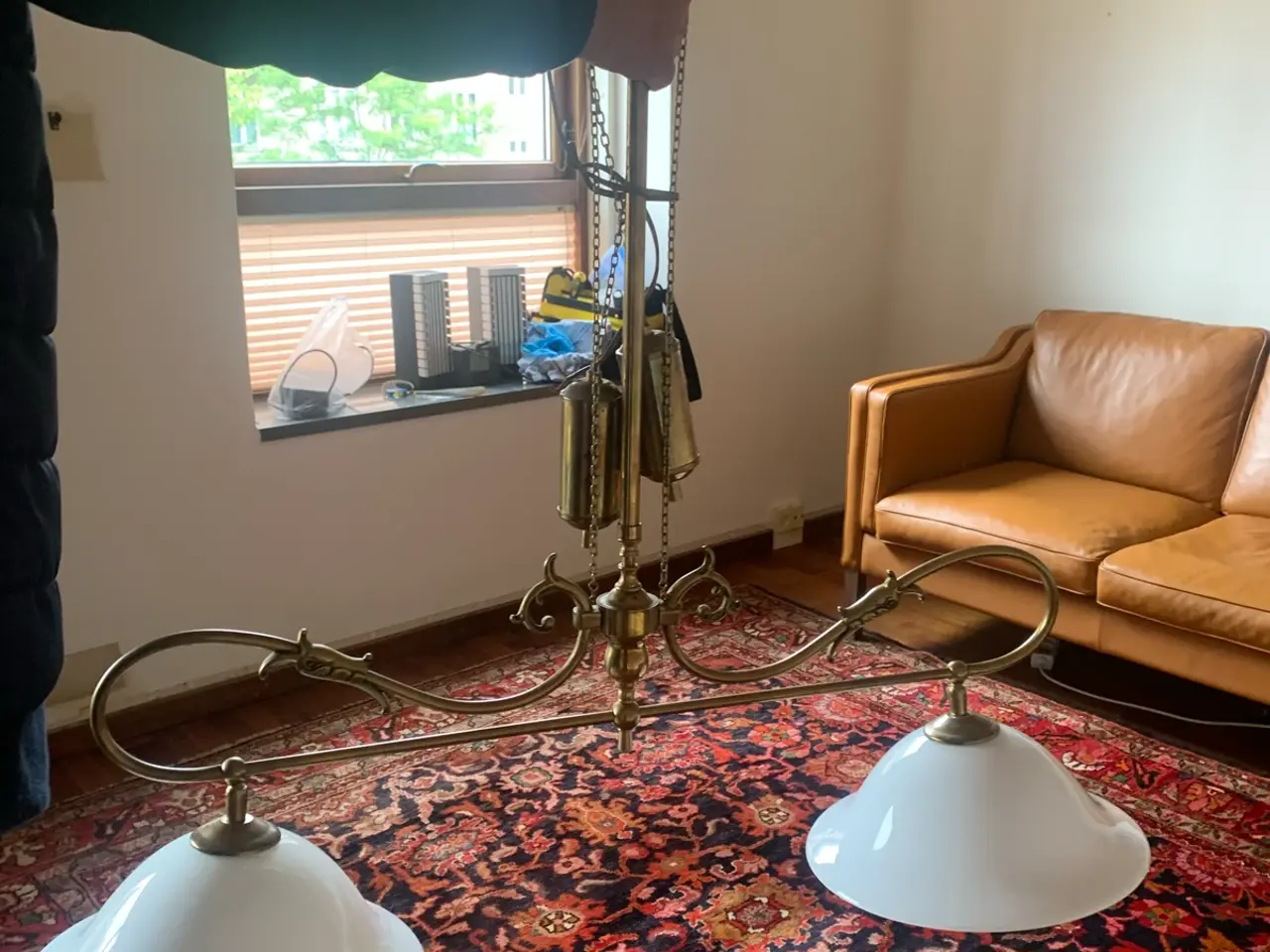 Billede 3 - Smuk messinglampe med mudblæste skærme