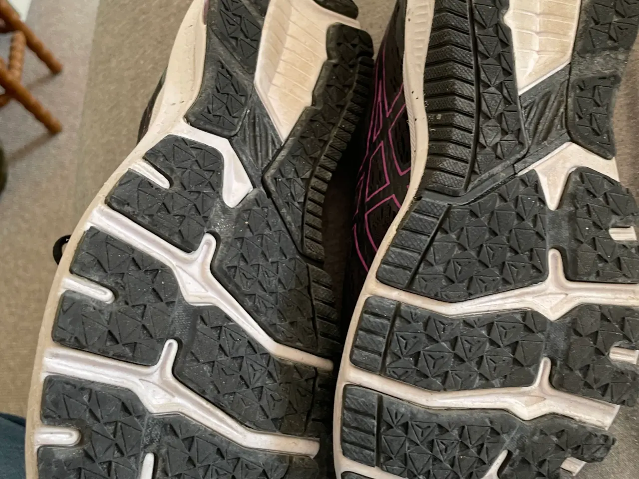 Billede 2 - Asics sportssko