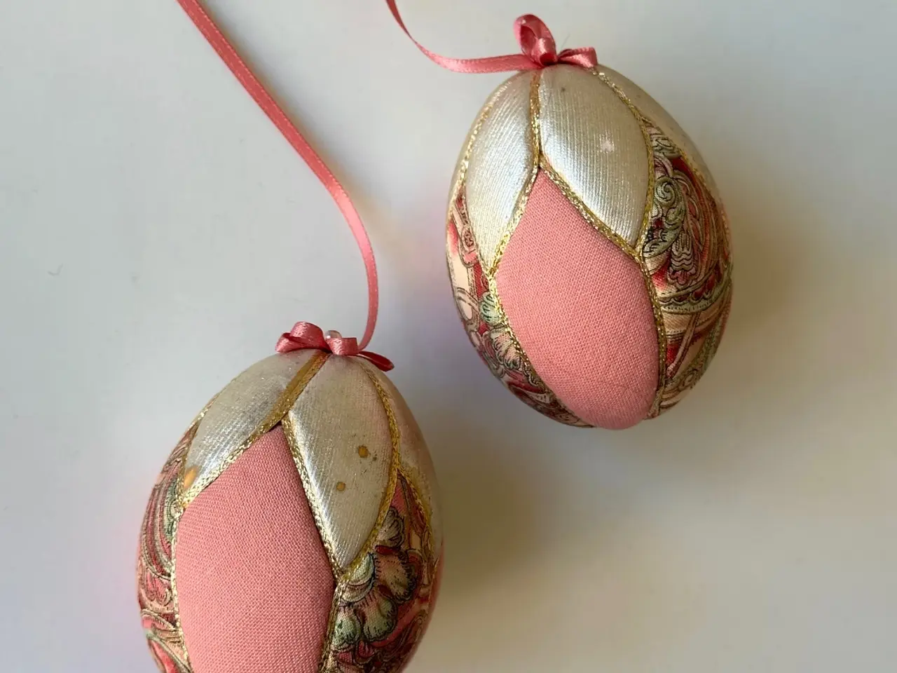 Billede 2 - Mellem påskeæg, rosa m rosa, 2 stk samlet