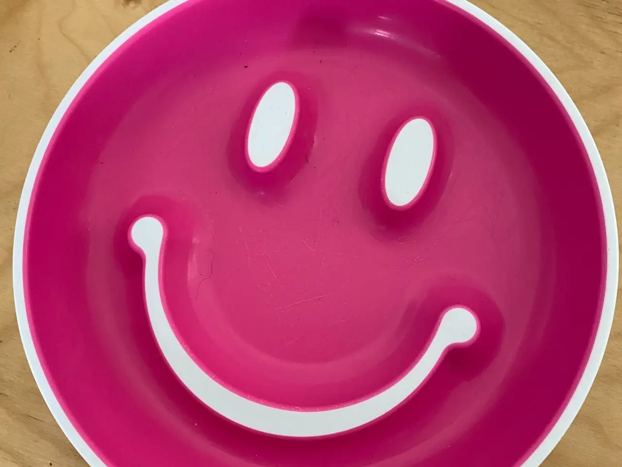 Billede 3 - Munchkin smiley Børnetallerken med sugekop
