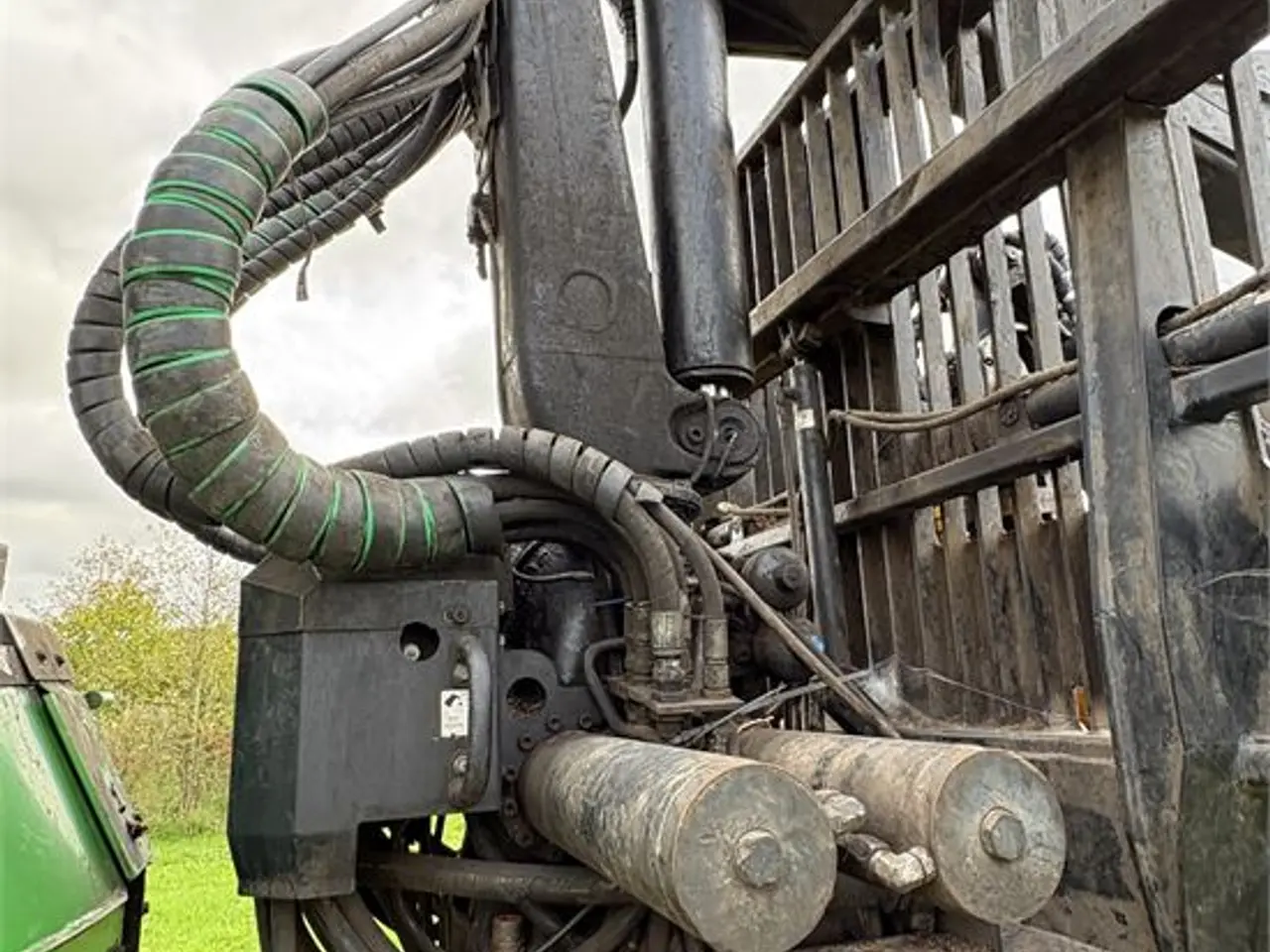 Billede 32 - John Deere 1510G - Intelligent bomstyring / Intelligent Boom Control / Video