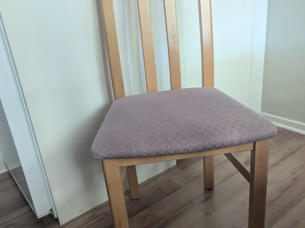 Billede 3 - Spisebord med bænk og 6 stole 