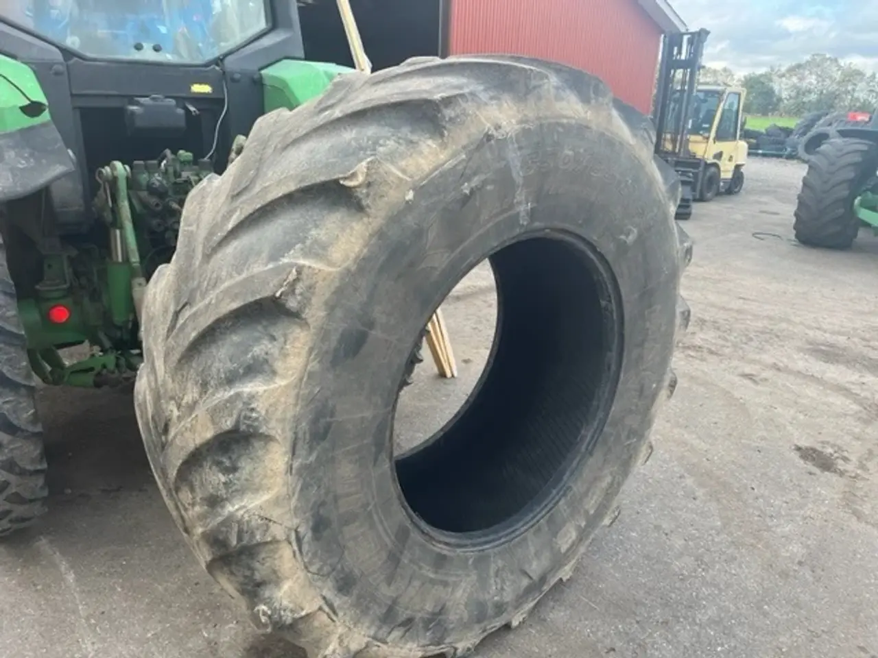 Billede 1 - Michelin 650/85R38