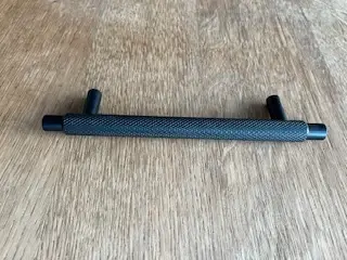 Manor greb i mat sort (Længde: 182mm (C/C:128mm))