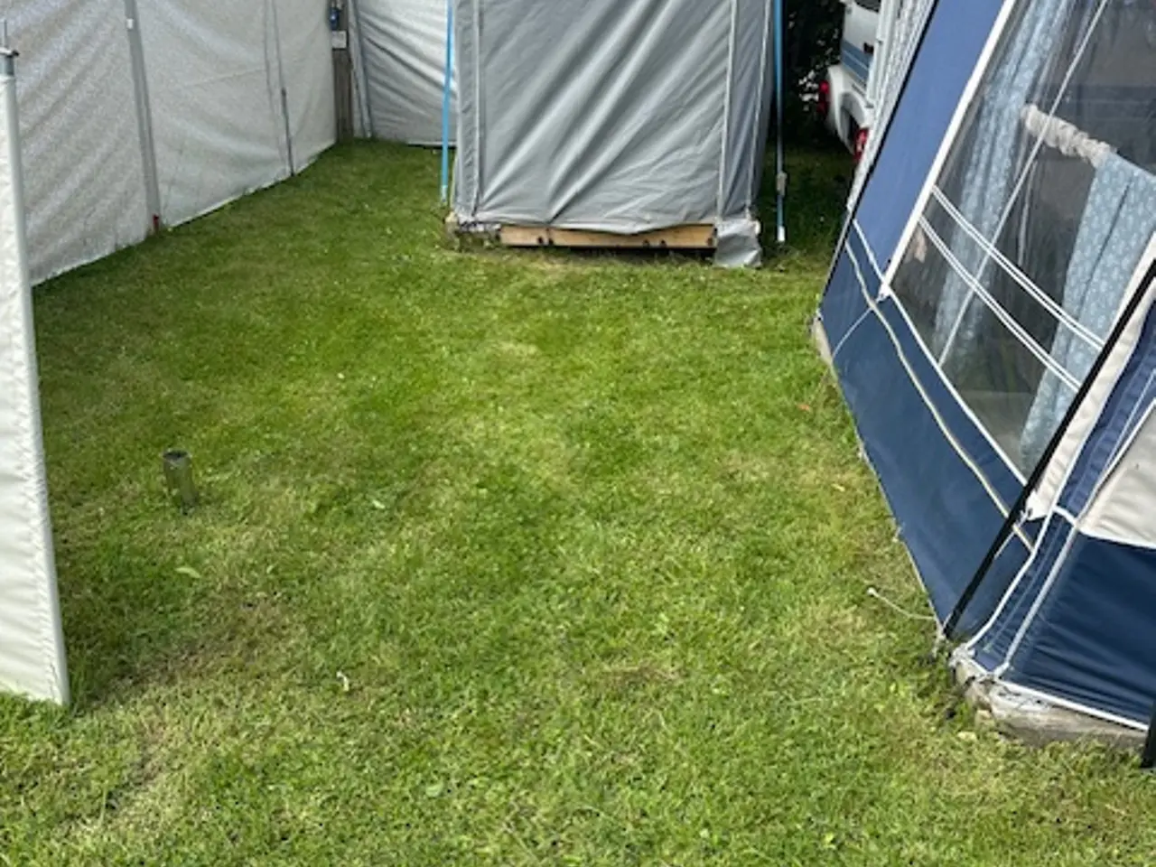 Billede 2 - Campingvogn Hobby 460 Excelent Easy Årgang 2003