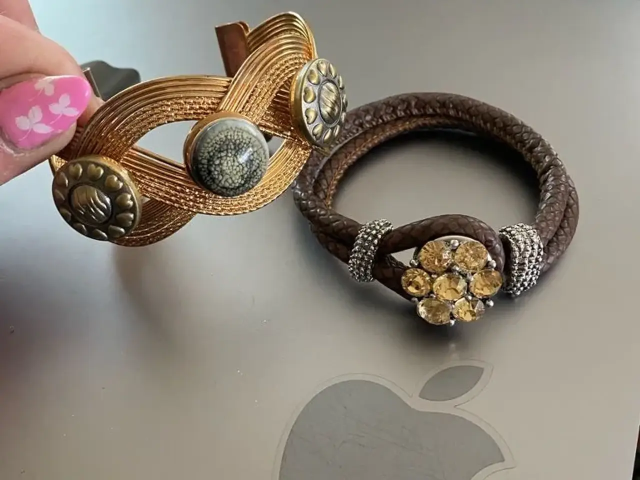Billede 1 - Flotte armbånd