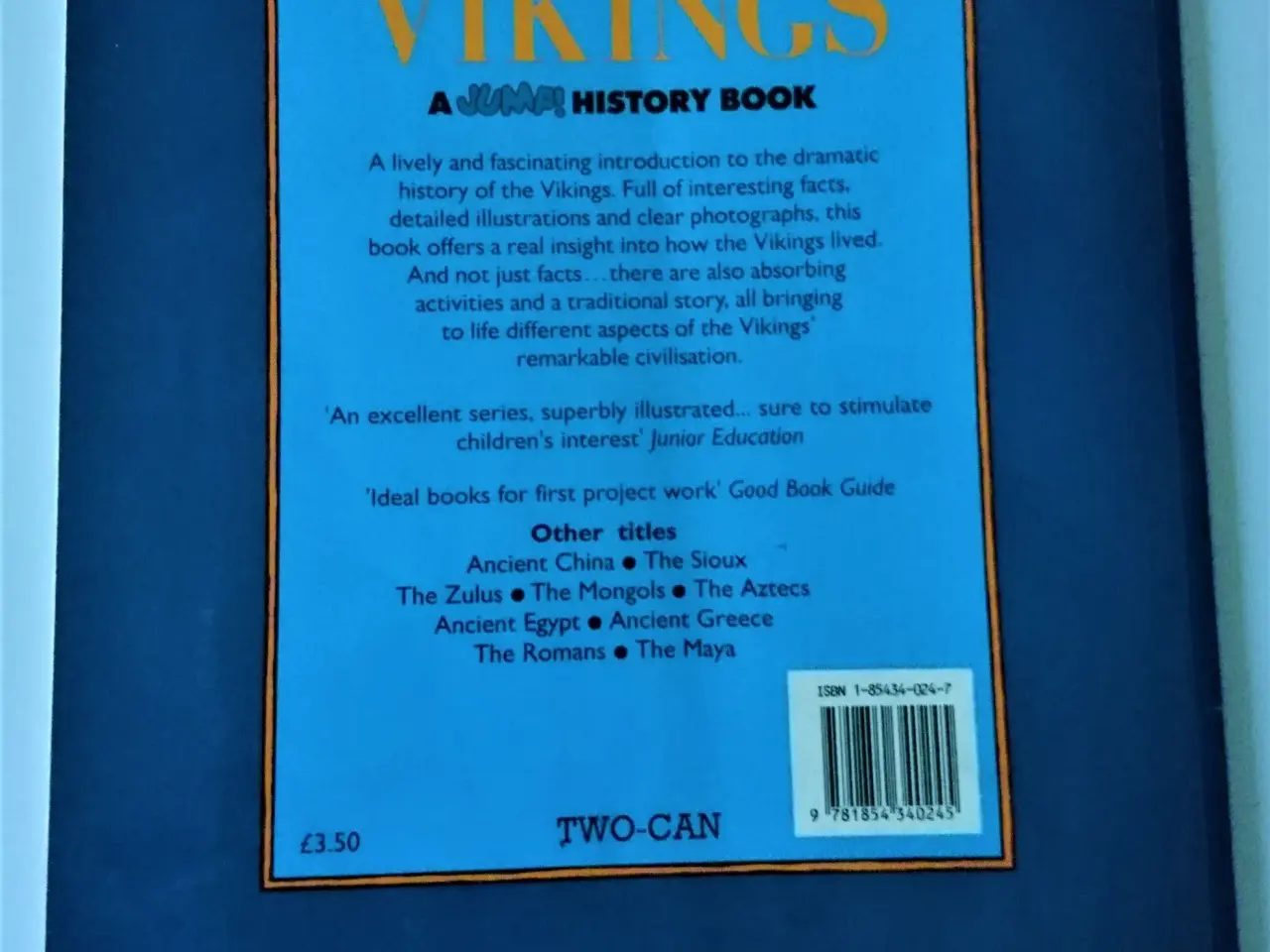 Billede 2 - The vikings. Af Robert Nicholson og Claire Watts