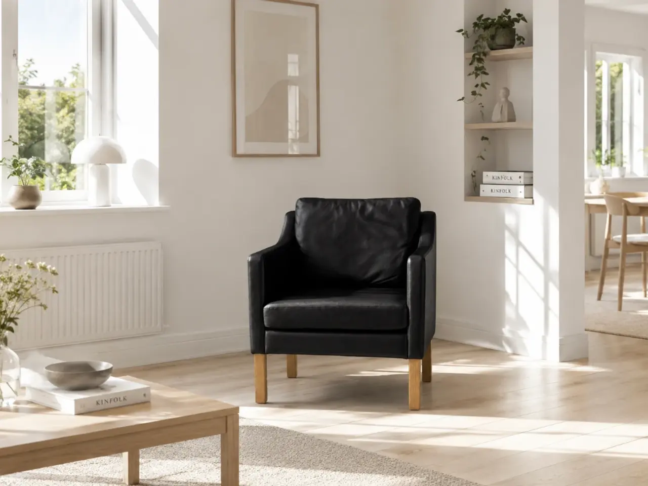 Billede 1 - Nielaus lounge stole i sort semi anilin læder.