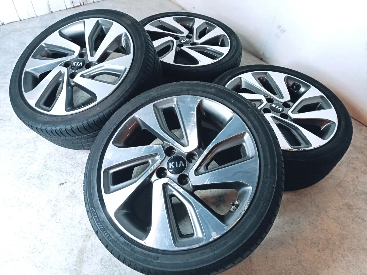 Billede 2 - 4x100 17" ET43 nav 54,1ø KIA sommersæt inkl.TPMS