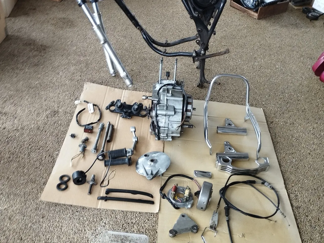 Billede 1 - 8800 Viborg Suzuki GN 400 reservedele ( se %)
