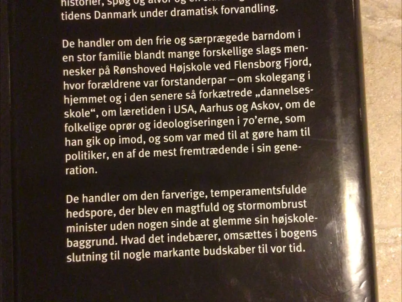 Billede 1 - Bertel Haarder.Titel Op mod strømmen