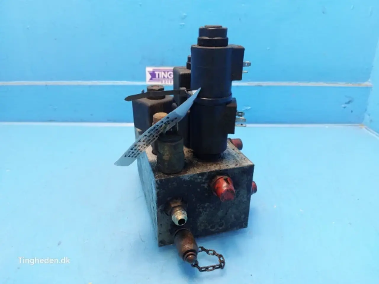 Billede 7 - New Holland FX375 Hydraulikventil 84037241