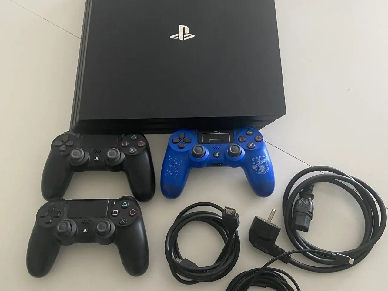 Billede 1 - Playstation 4. 1 TB