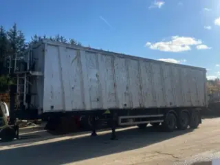 Mega trailer