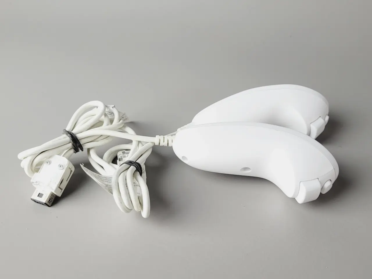 Billede 3 - ⭐️· 🎮 Originale Wii Nunchuk controllere (2 stk.) 
