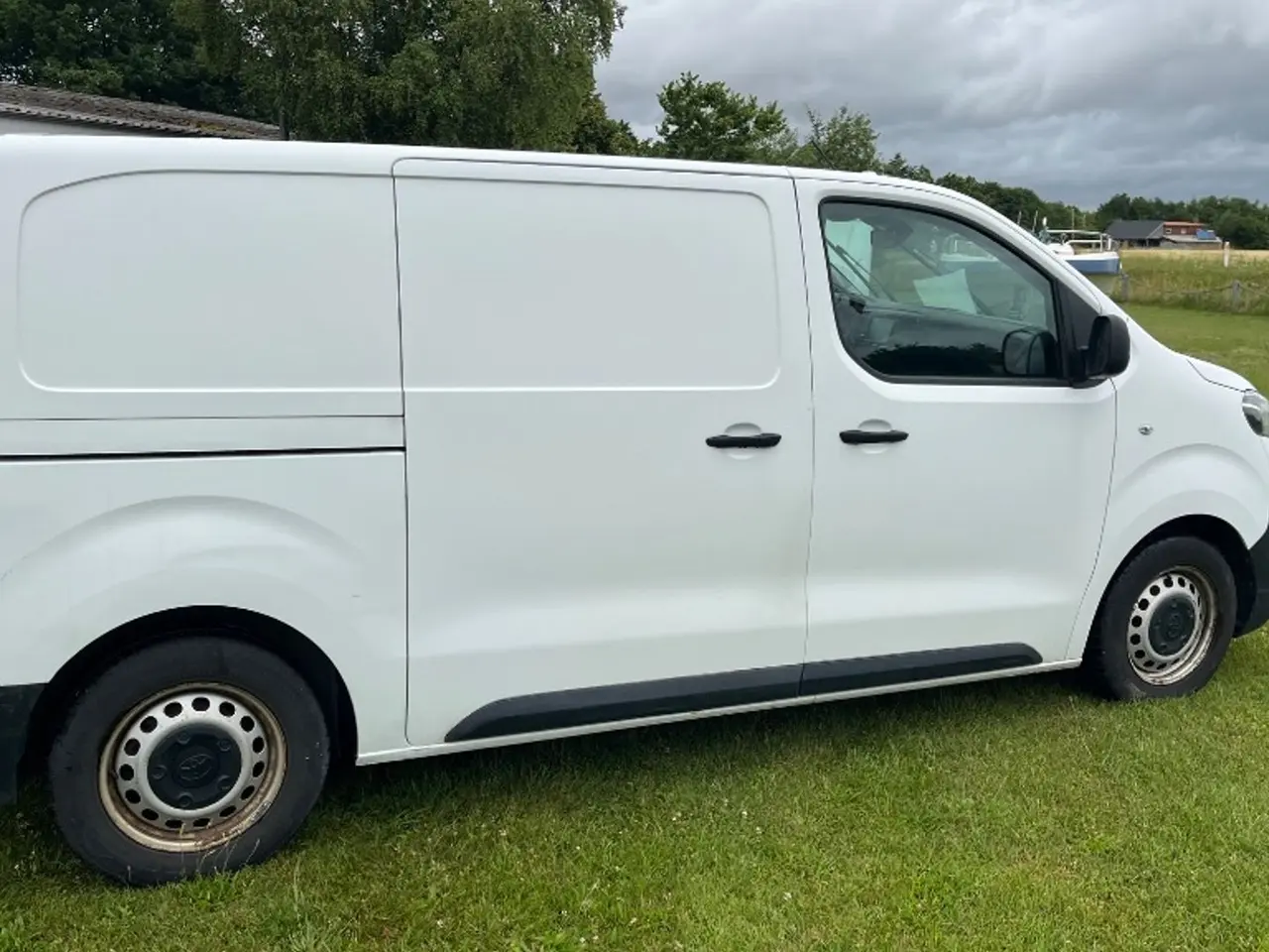 Billede 4 - Toyota proace 1.5D 120hk Medium/Enkelt skydedør Dobbelt bagdør u/ruder