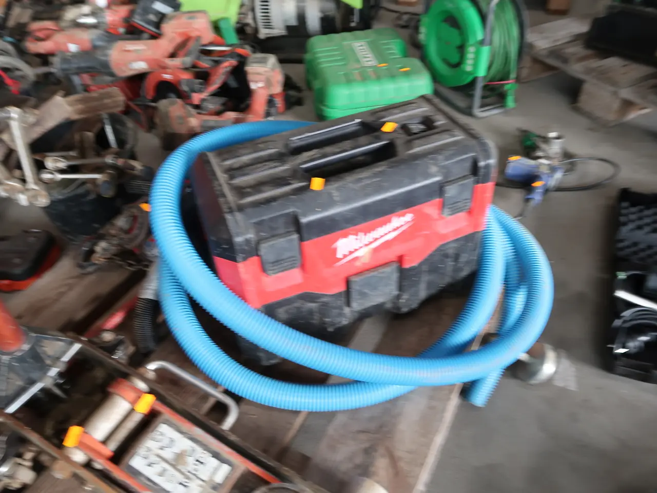 Billede 1 - Støvsuger MILWAUKEE M18 VC-2