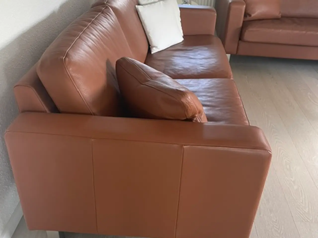 Billede 2 - Stouby sofasæt i 3 & 2 cognac farvet