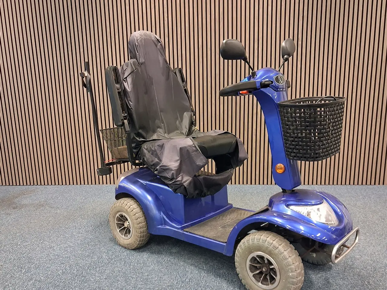 Billede 1 - LM-600 blå
