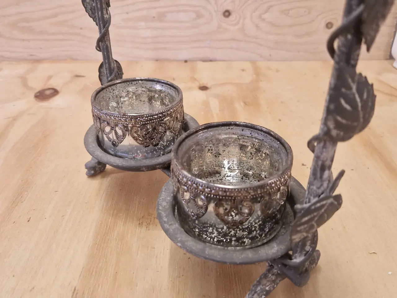 Billede 8 - Vintage smedejernslysestage med 2 glasholdere 