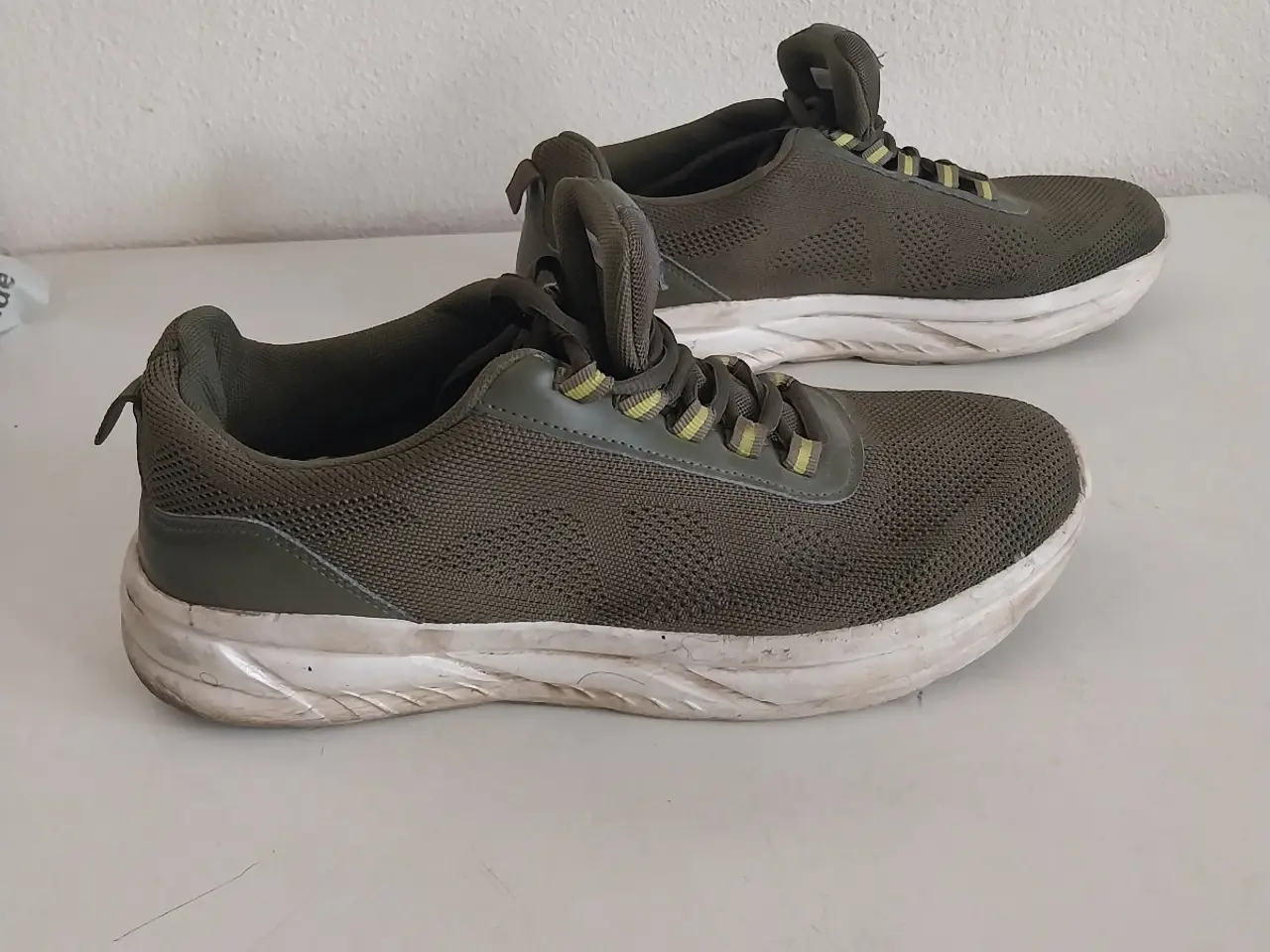 Billede 2 - Grønne sneakers str. 45