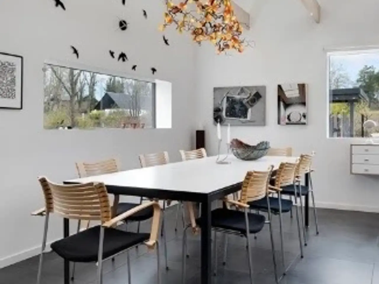 Billede 1 - Eksklusiv spisebord 8000 c ( ny pris er 22000)