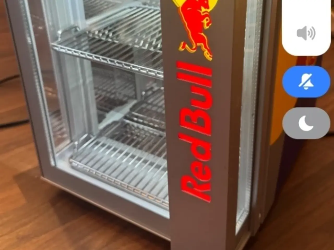 Billede 8 - RedBull køleskab 