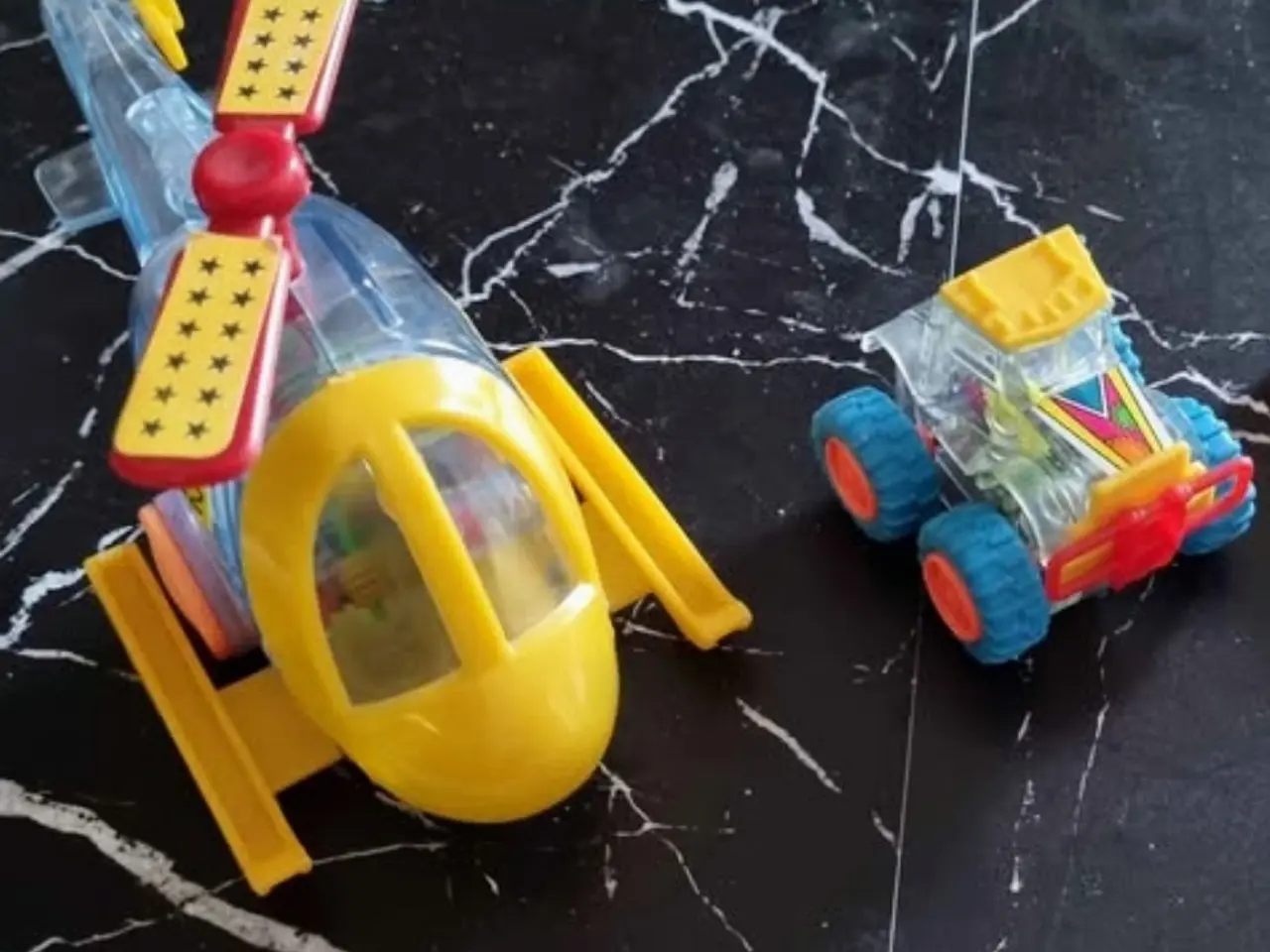 Billede 5 - Vintage legetøj Helikopter og bil