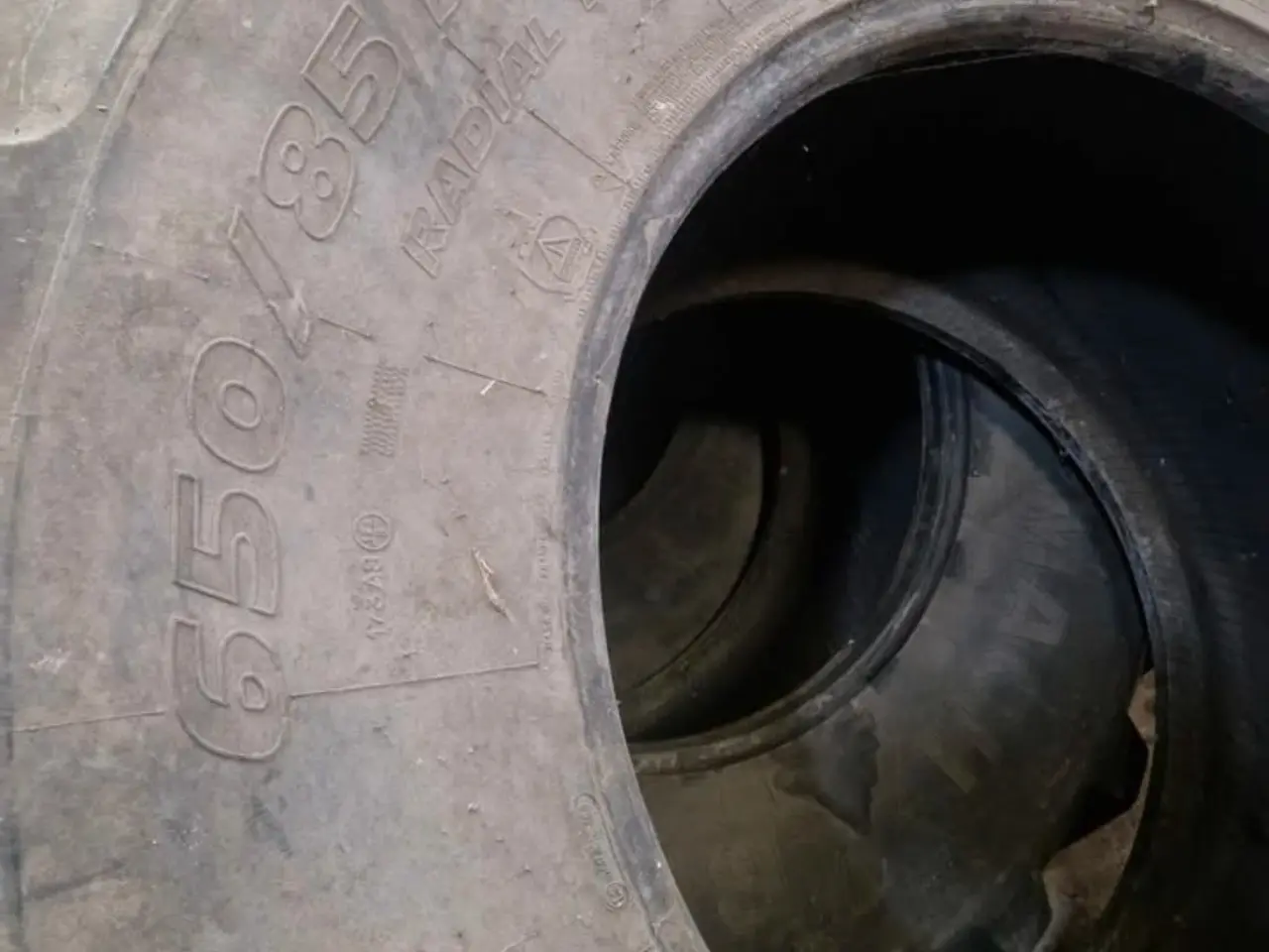 Billede 2 - 650/85R38