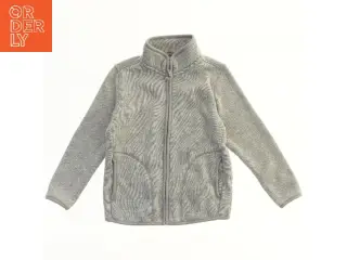 Grå fleecetrøje med lynlås fra Uniqlo (str. 122)