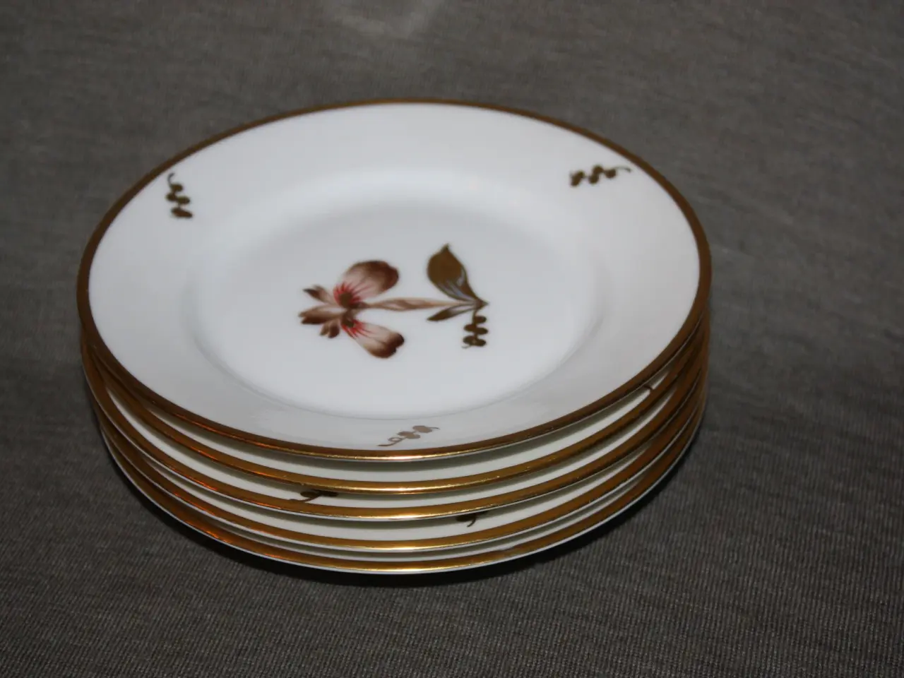 Billede 4 - Royal Copenhagen Brun Iris kopper