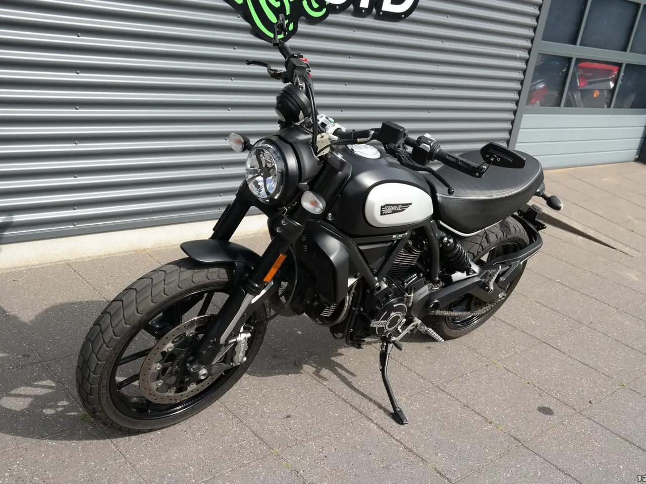 Billede 17 - Ducati Scrambler Icon Dark MC-SYD       BYTTER GERNE