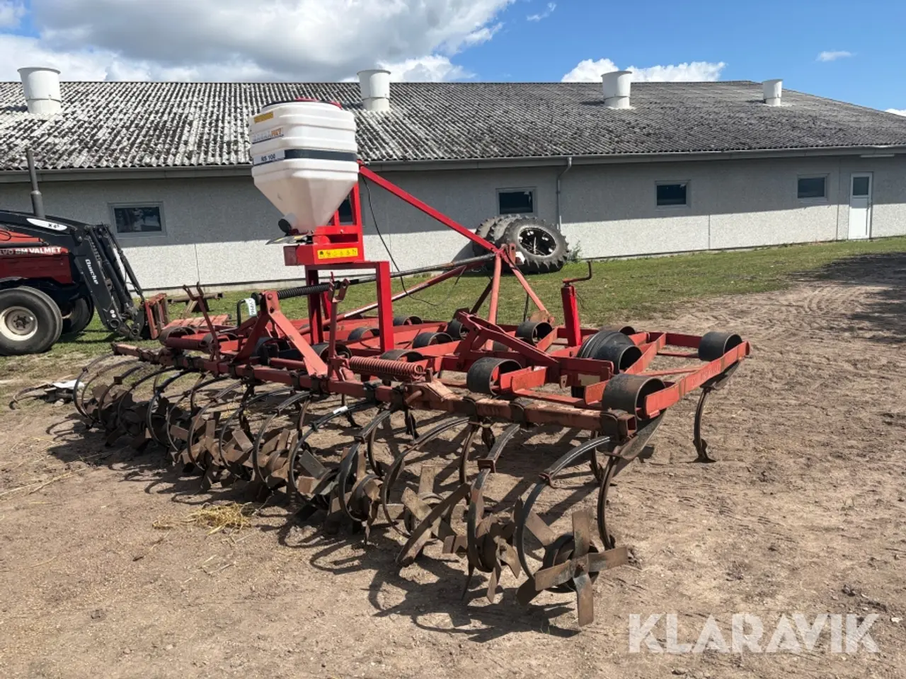 Billede 1 - Harve Kongskilde vibroflex VF 313 med efterafgrøde sprøjte