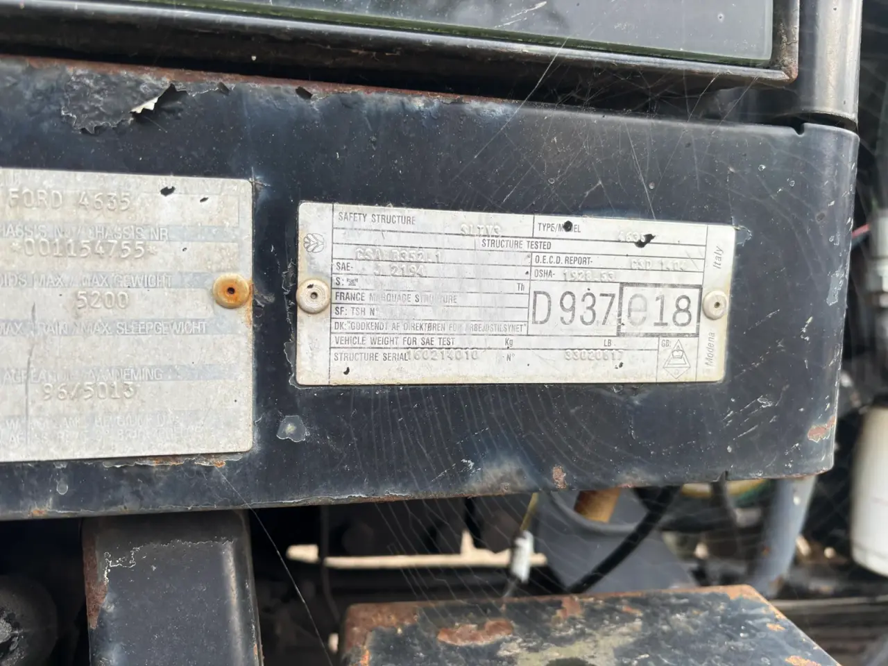 Billede 6 - Ford 4635 med kost