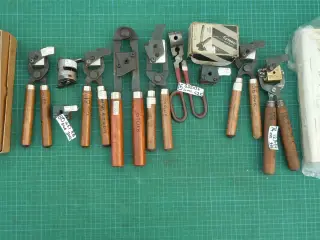 Kuglestøbetænger. Bullet Molds.