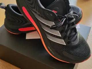 Adidas løbesko
