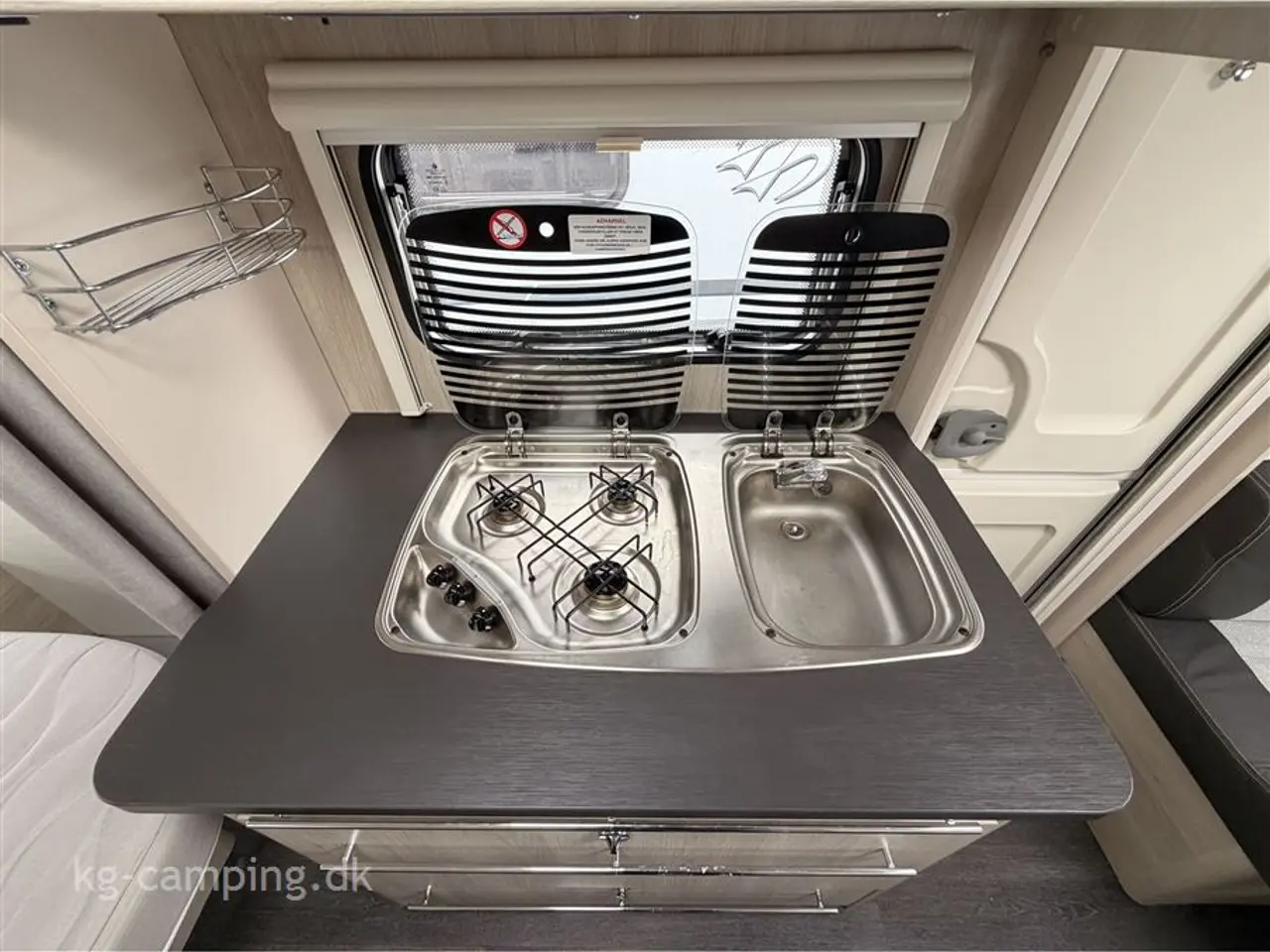 Billede 8 - 2019 - Caravelair Antares 470 Fritstående dobbeltseng, lufttelt, posemarkise og mover.
