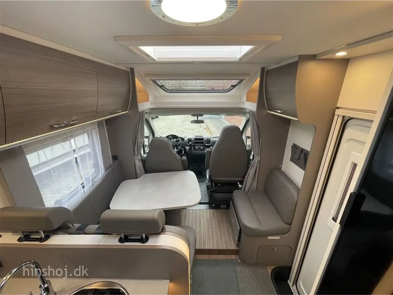 Billede 4 - 2025 - Etrusco T 7400 SB Aut Etrusco By Hymer – Italiensk Kvalitet og Komfort fra Hinshøj Caravan