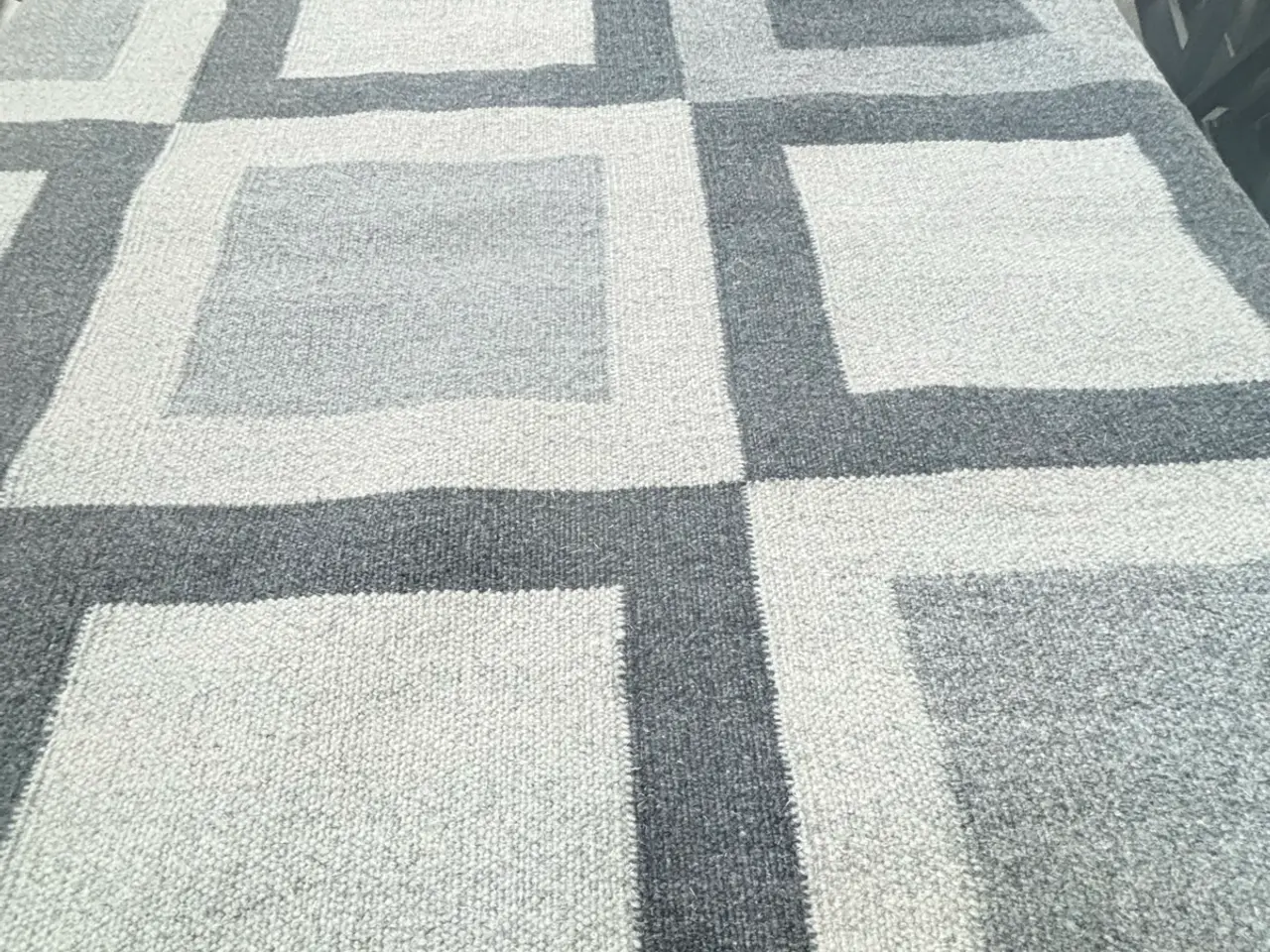 Billede 2 - Indbo Sparta uldtæppe 160 × 230 cm – 100 % ren ny