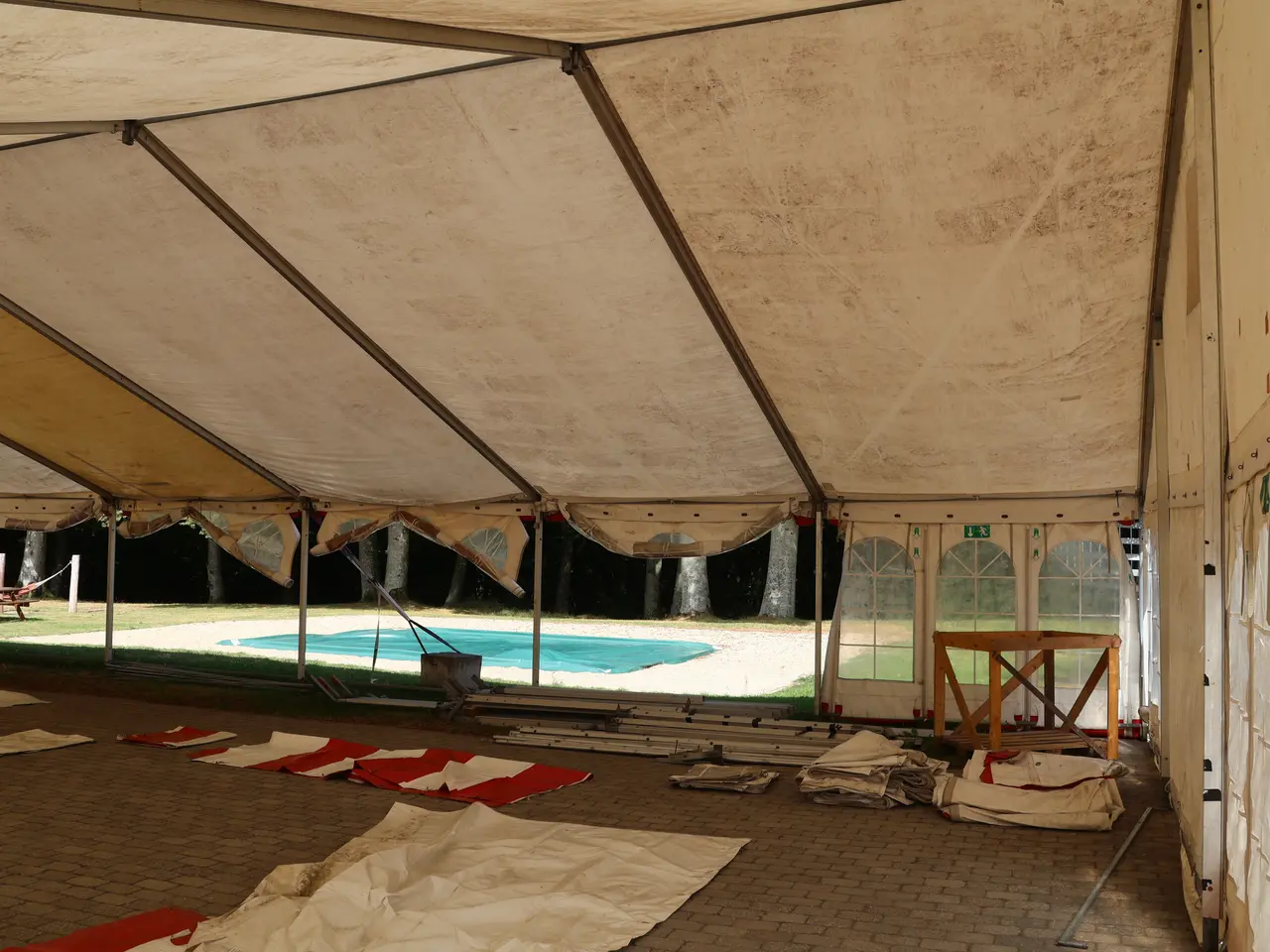 Billede 11 - Kæmpe 12x30 meter party telt