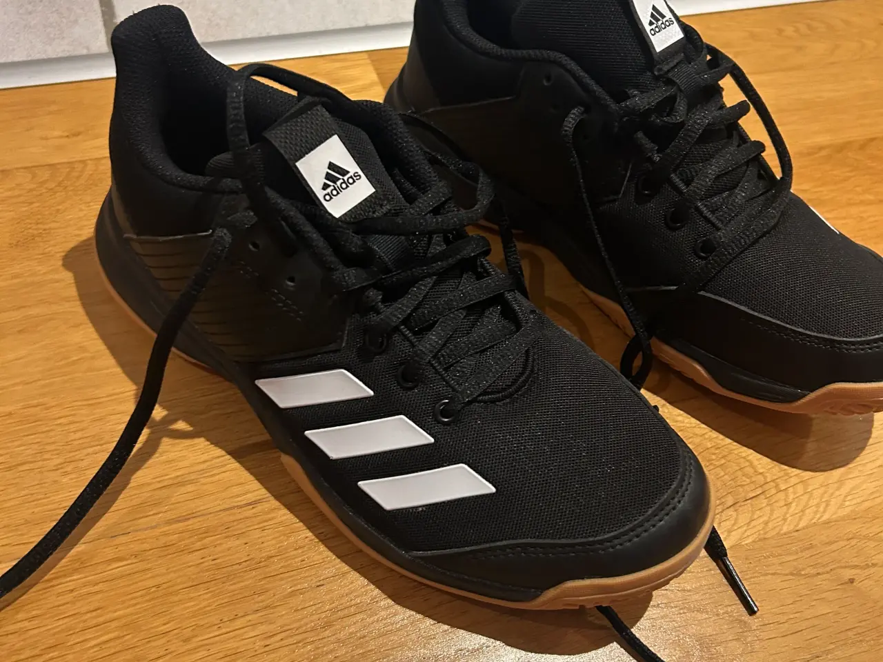 Billede 1 - Ny/ubrugt Adidas sko str.37