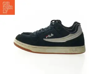 Sneakers fra Fila (str. 33)