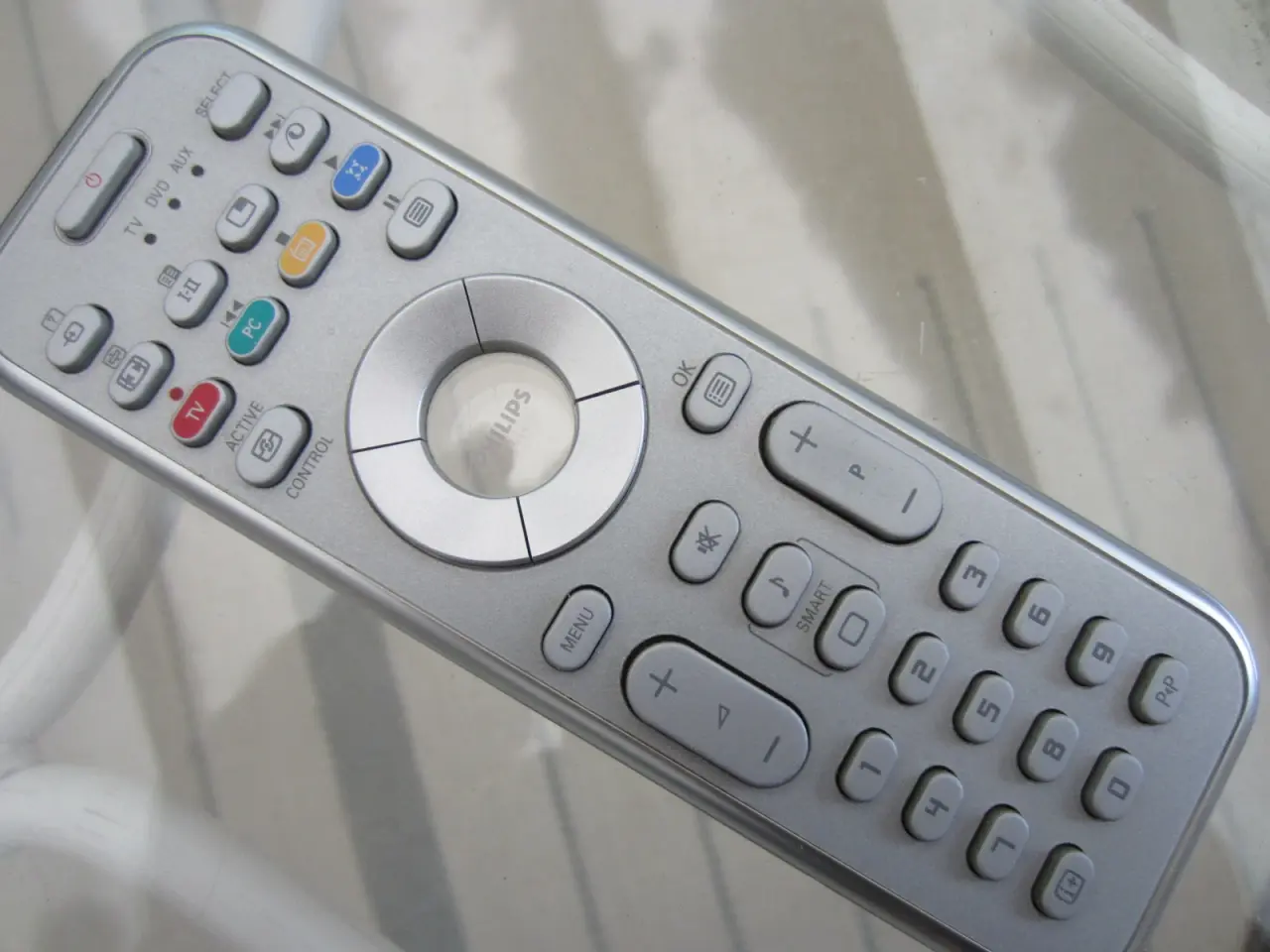 Billede 1 - PHILIPS fjernbetjening til Philips TV, DVD og AUX